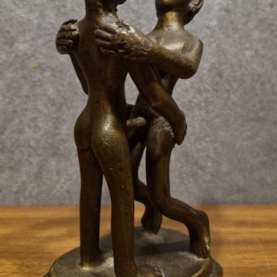 Bronze erotic sculpture - Embracing couple